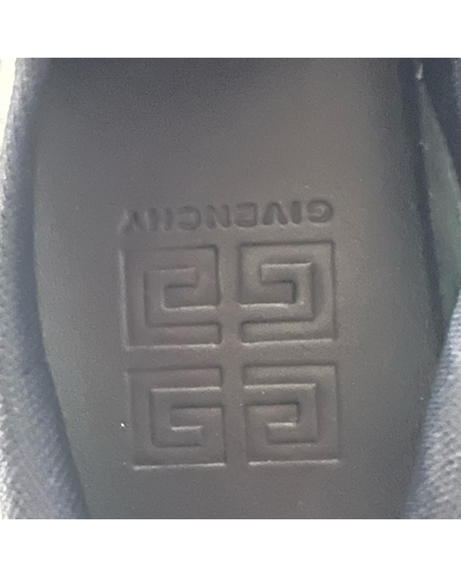 211144100.jpg