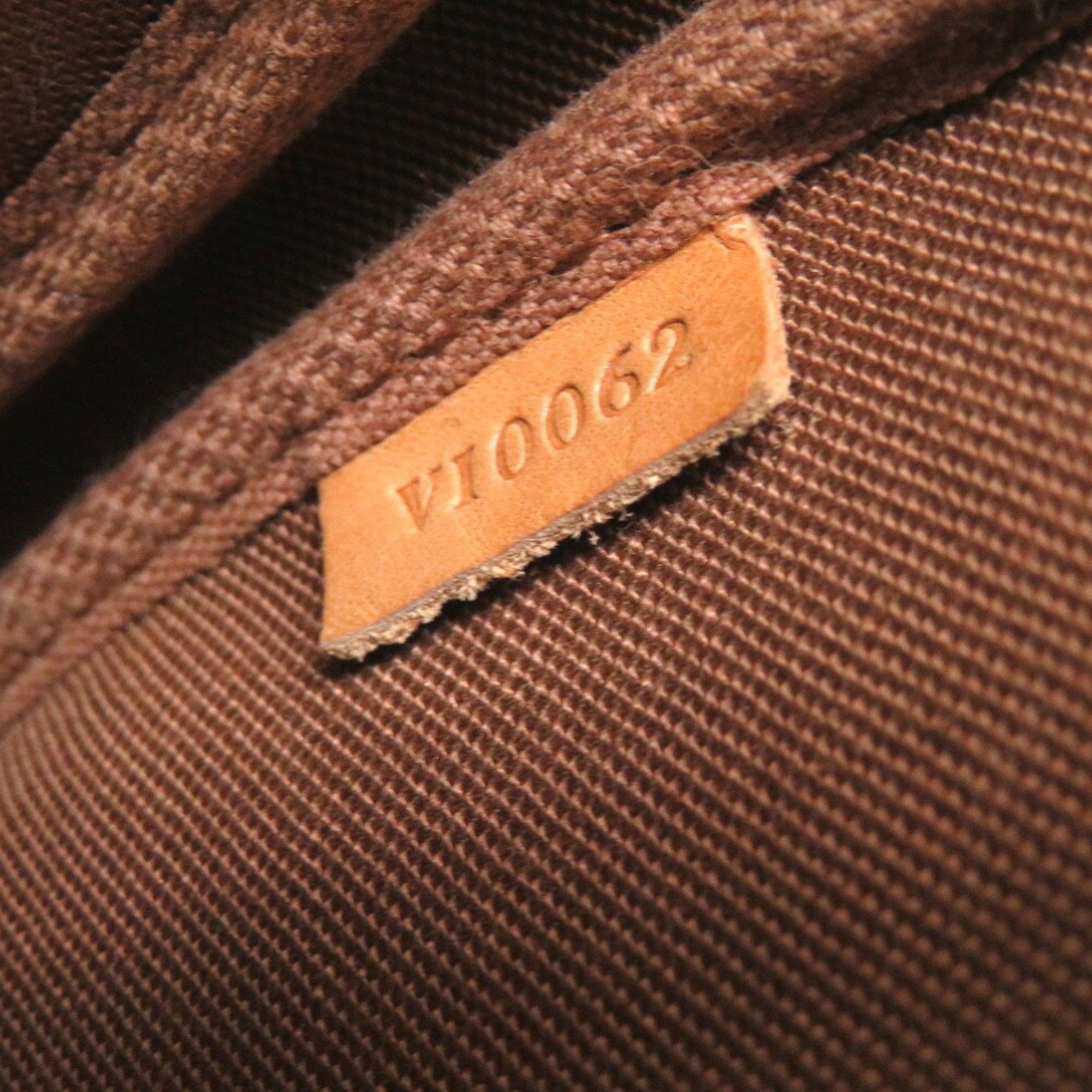 156607347.jpg