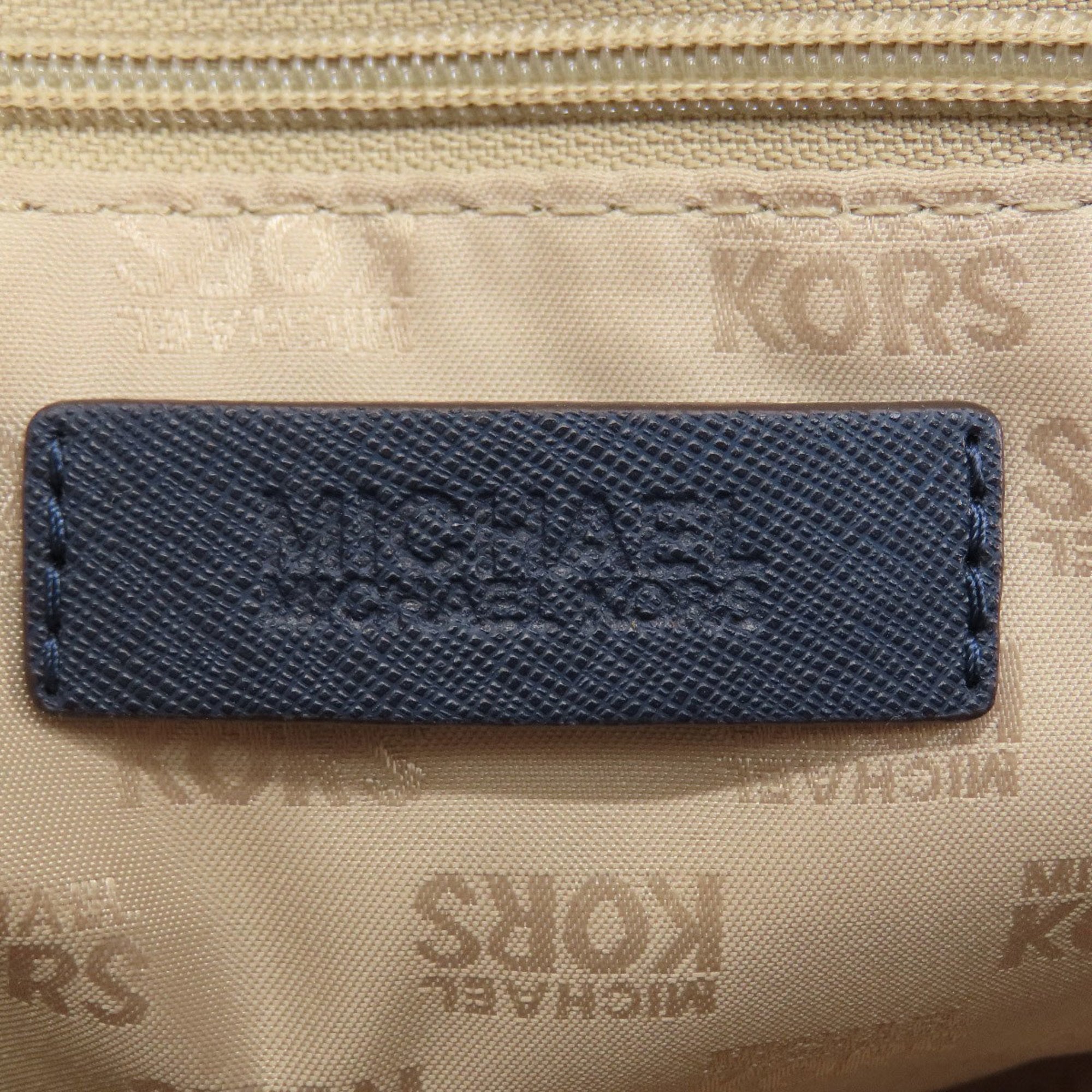 168090658.jpg