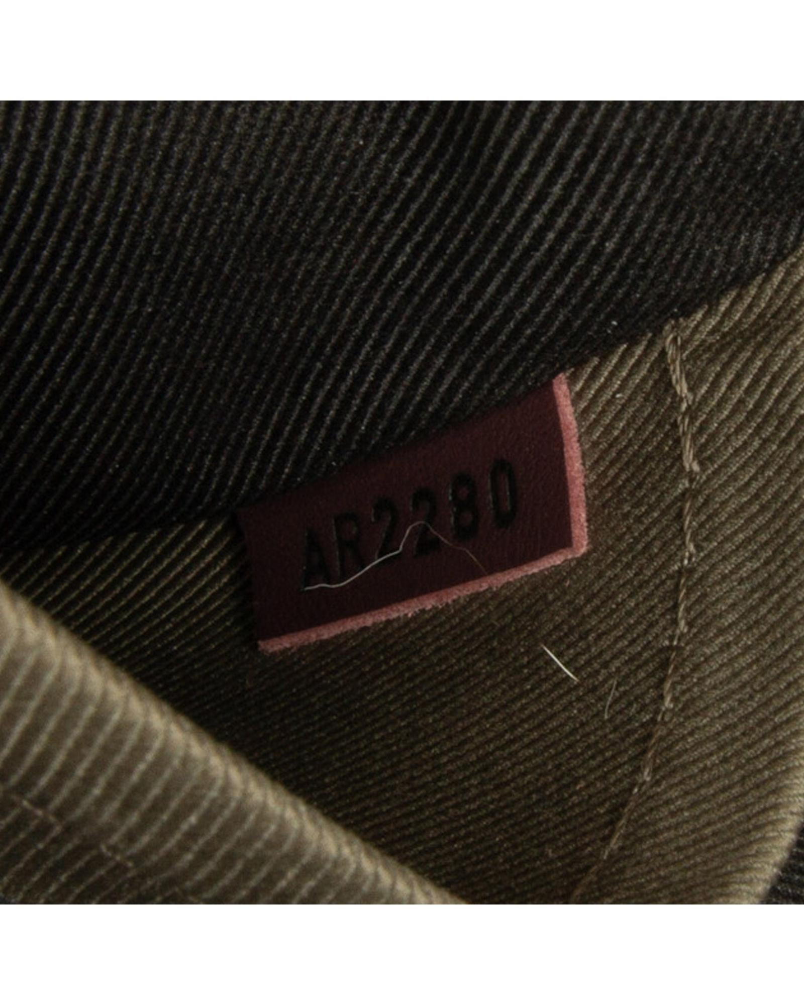 179608762.jpg