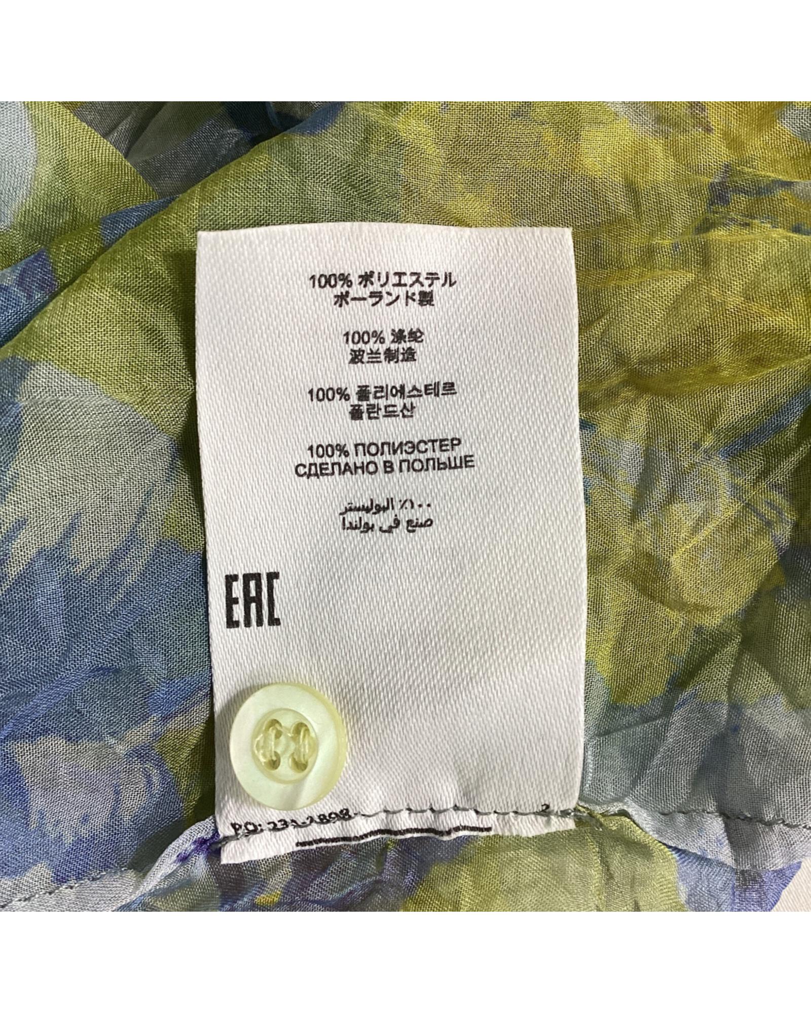 210883043.jpg