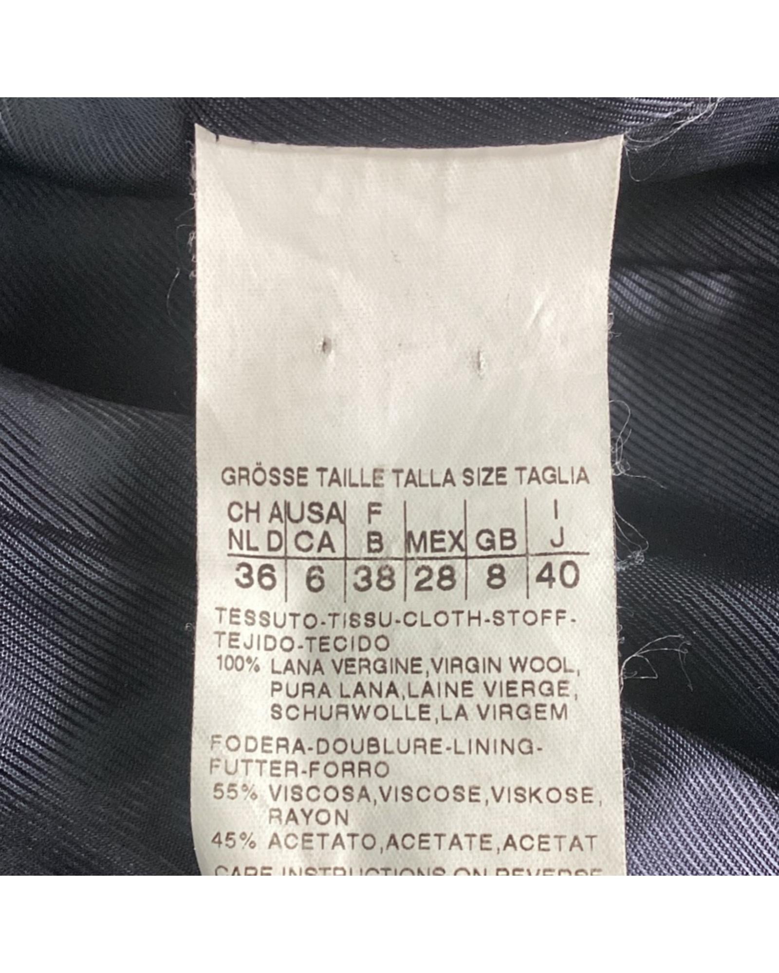 210886211.jpg