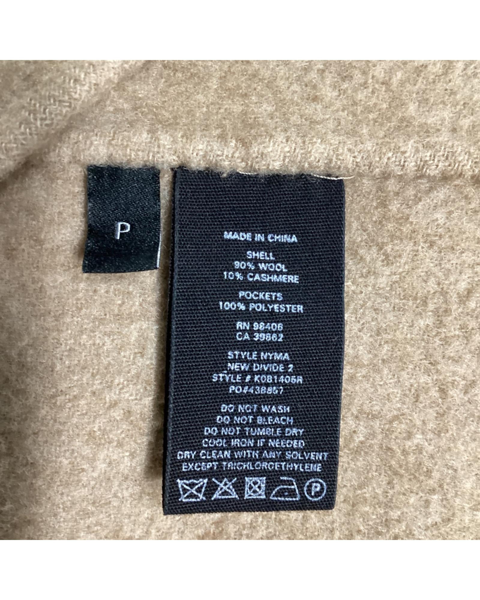 211158070.jpg
