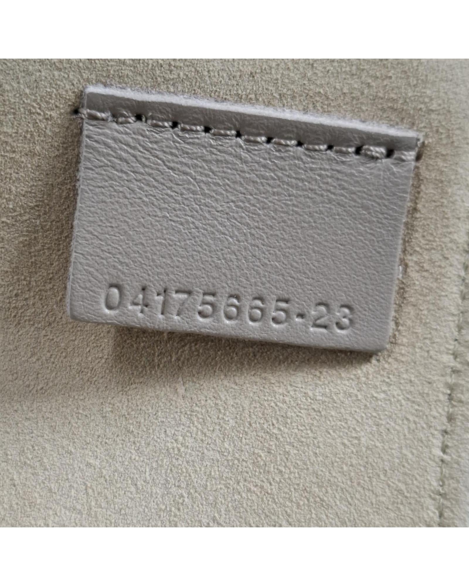 211158271.jpg