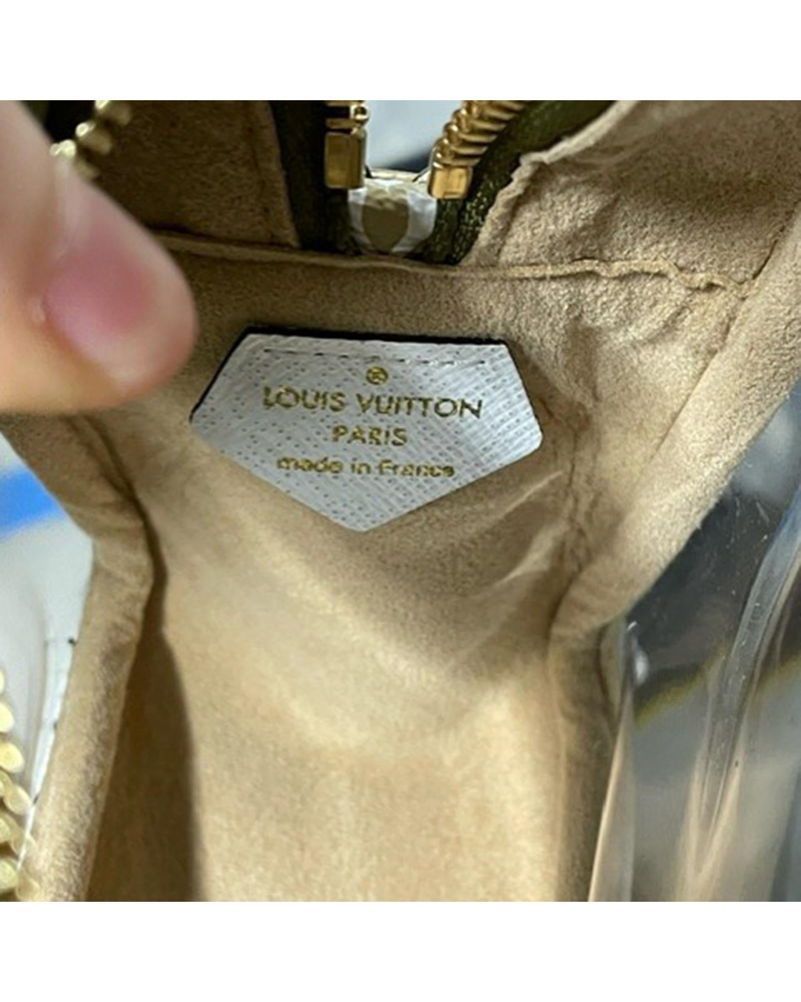 211158903.jpg