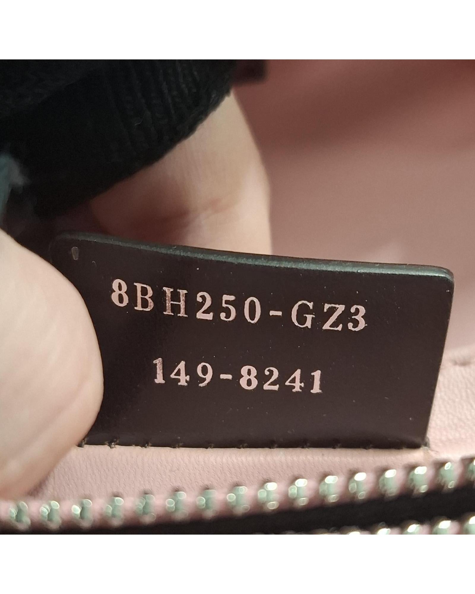 211178010.jpg