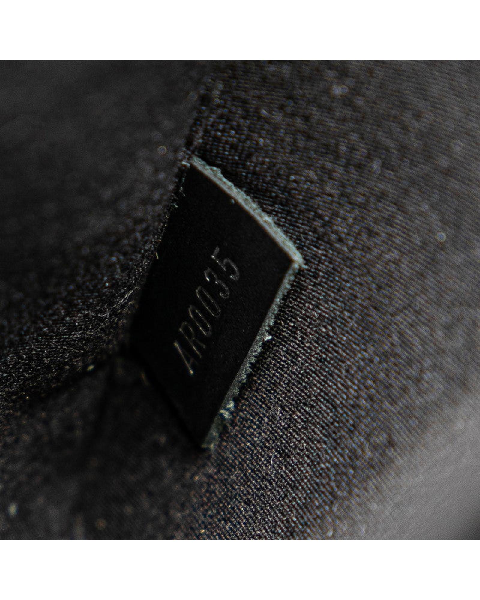 212826187.jpg