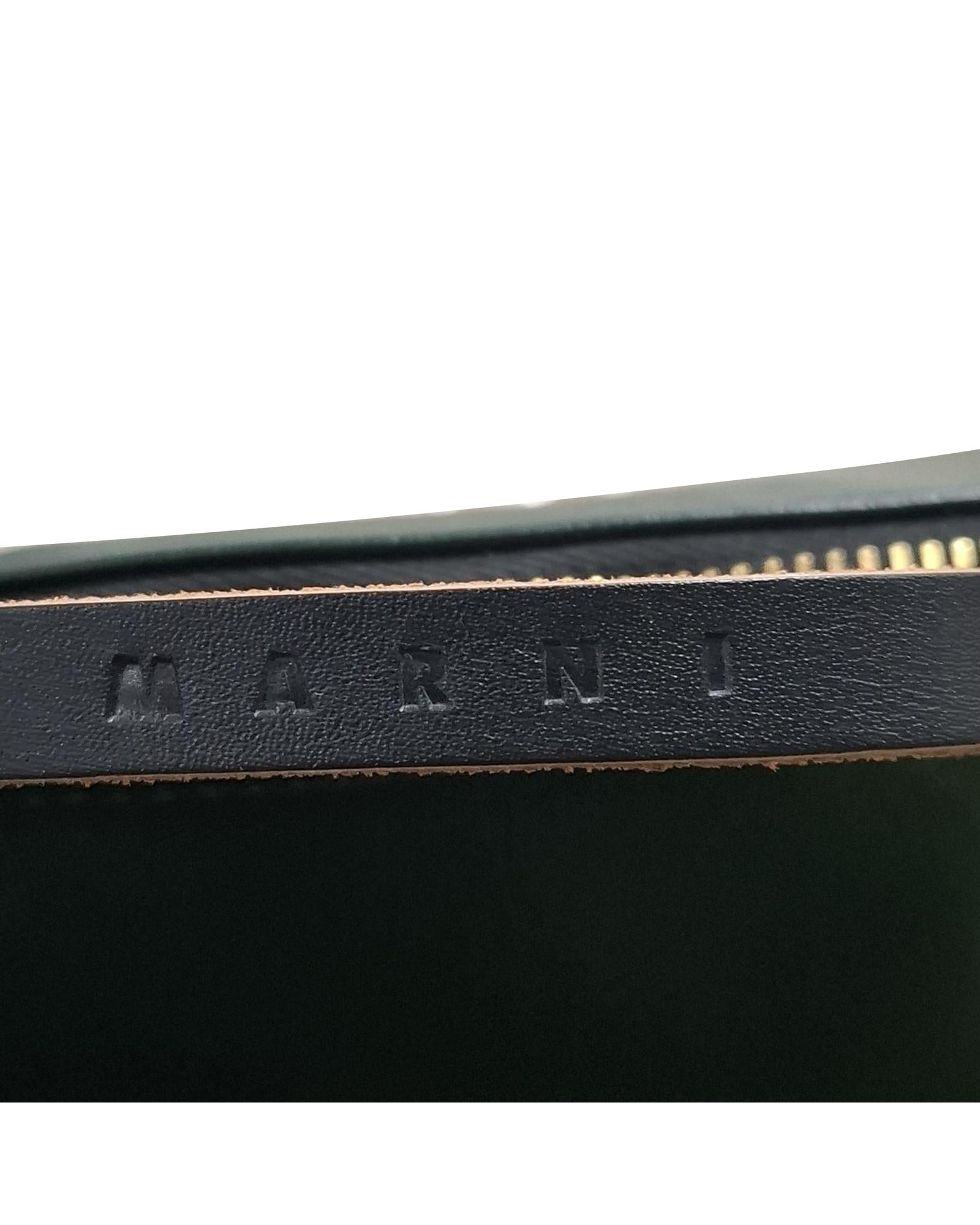212871660.jpg