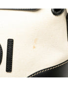 213623368.jpg