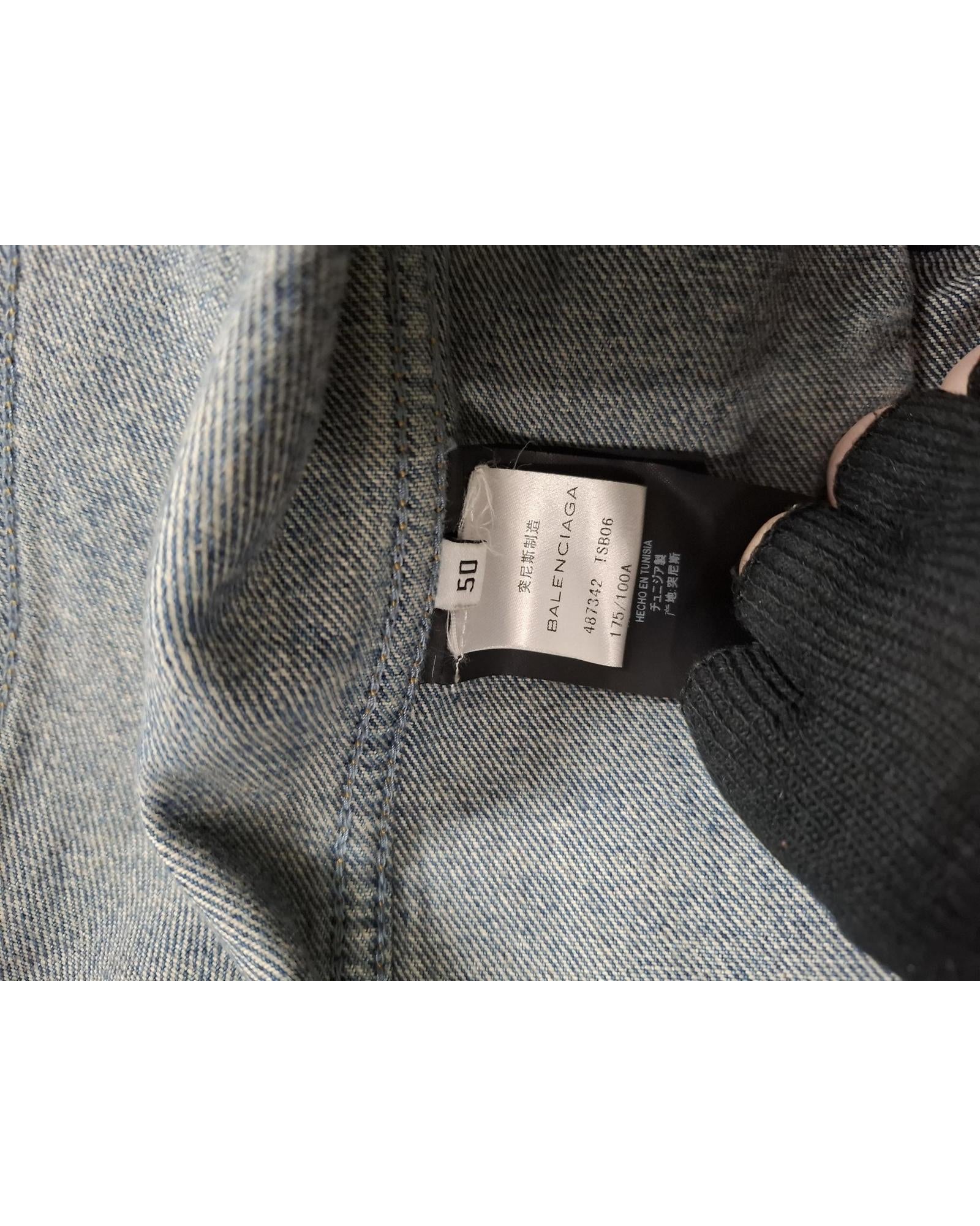 221850983.jpg
