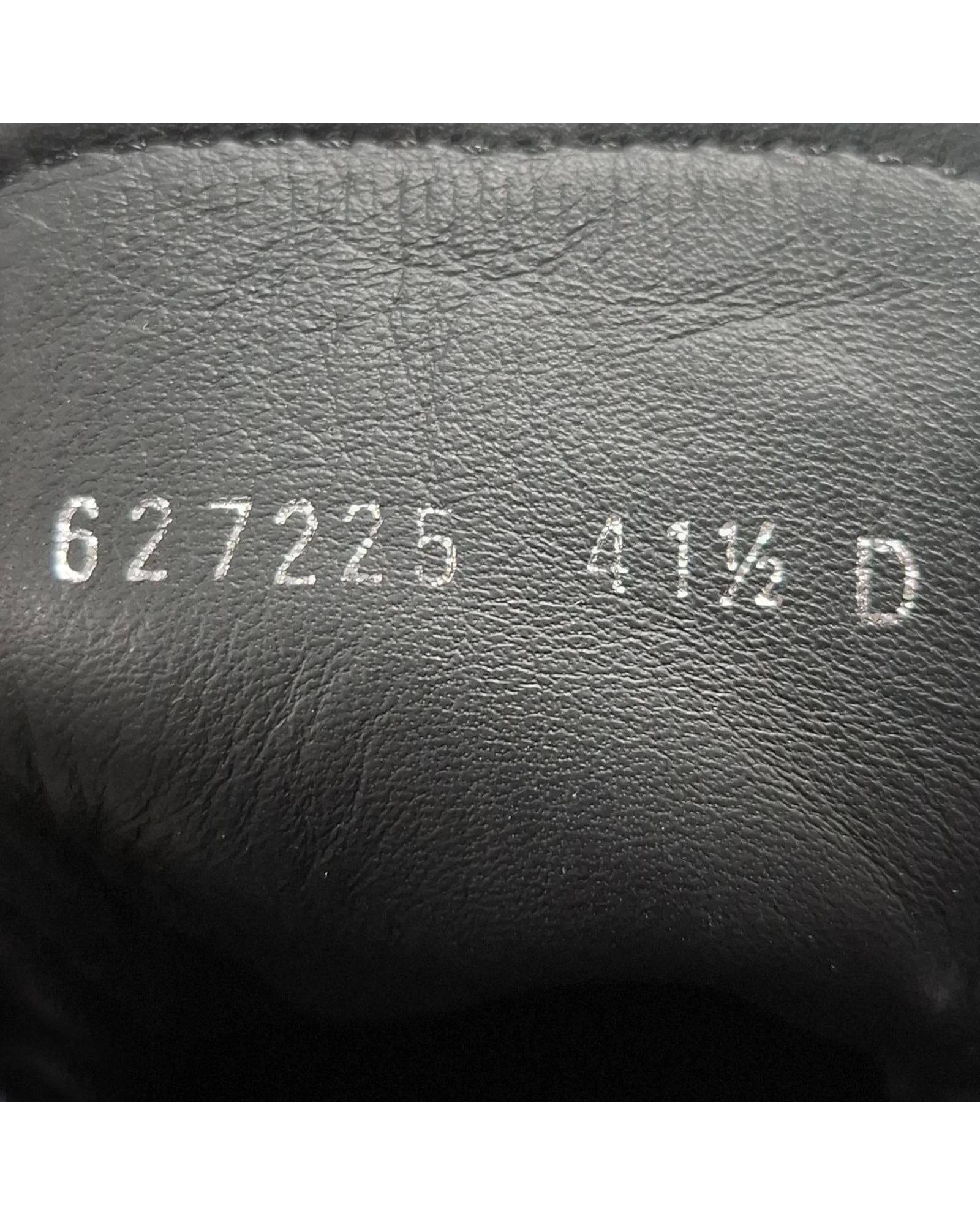 221851593.jpg
