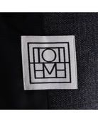 221852348.jpg