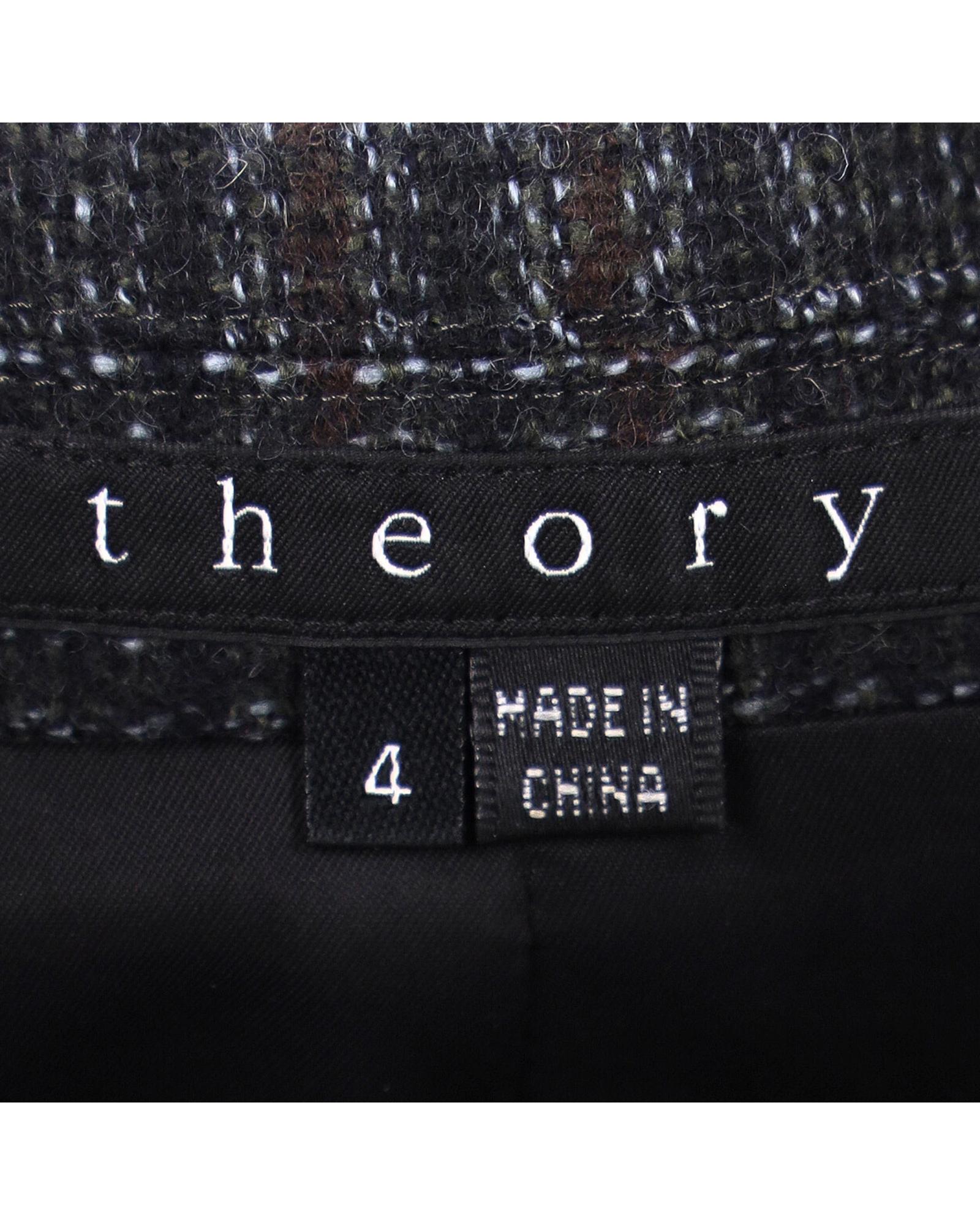 221853485.jpg