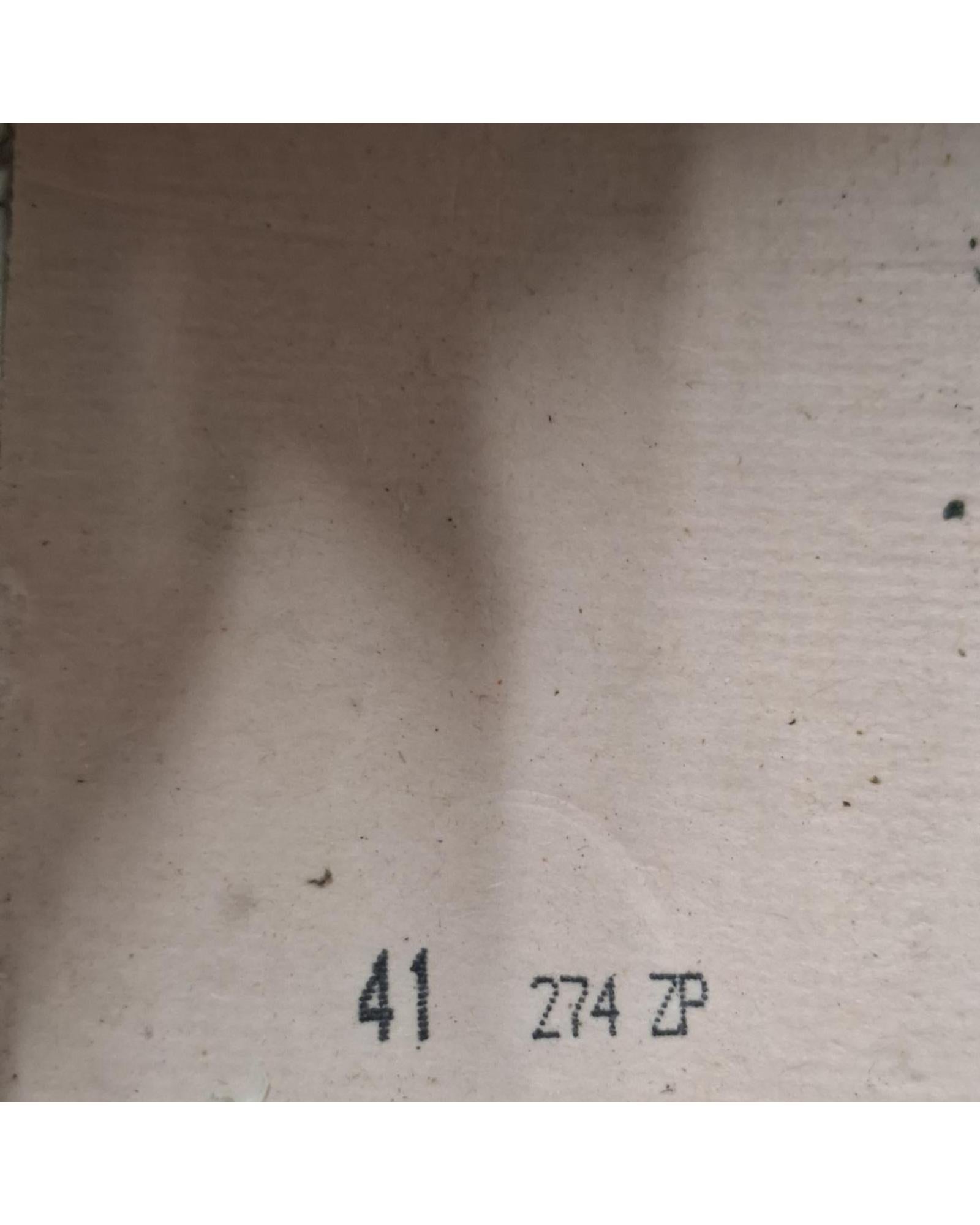 222689416.jpg