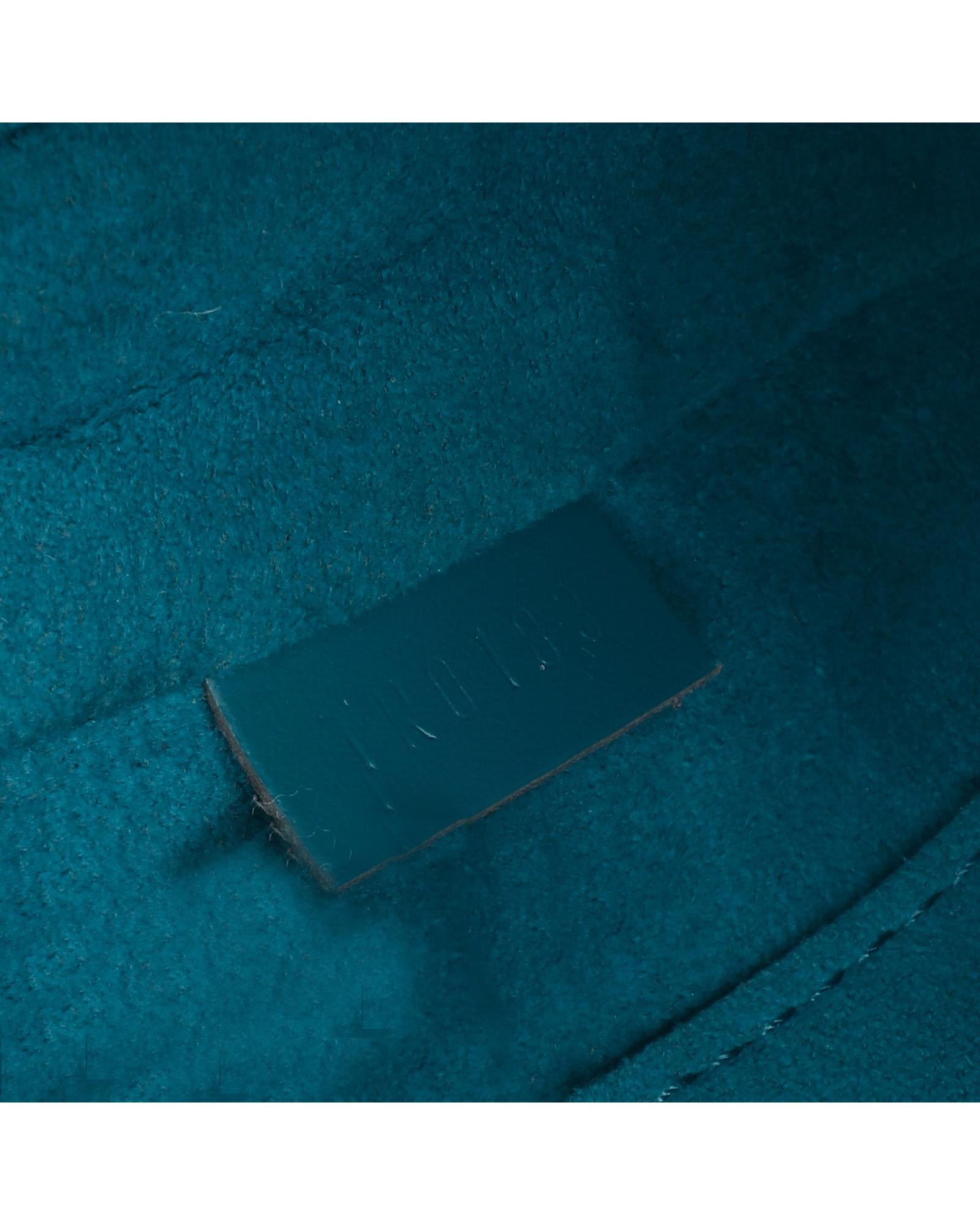 228424253.jpg