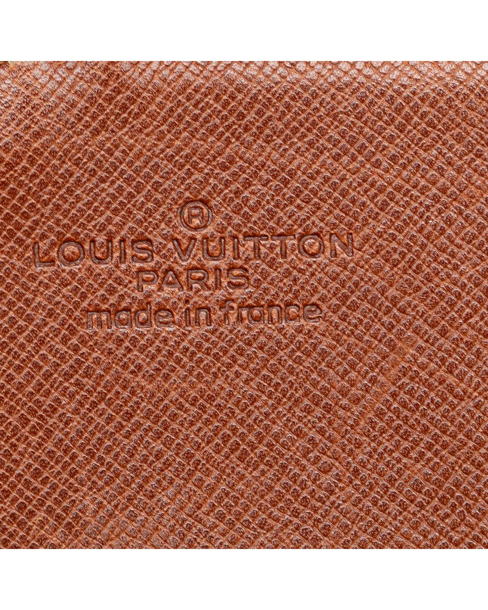 228426060.jpg