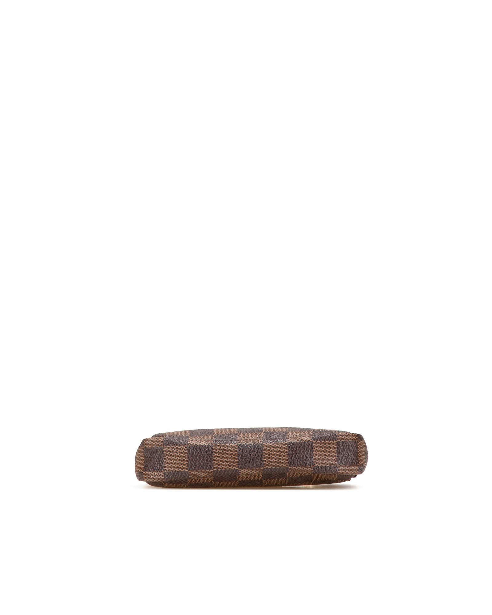 228426816.jpg