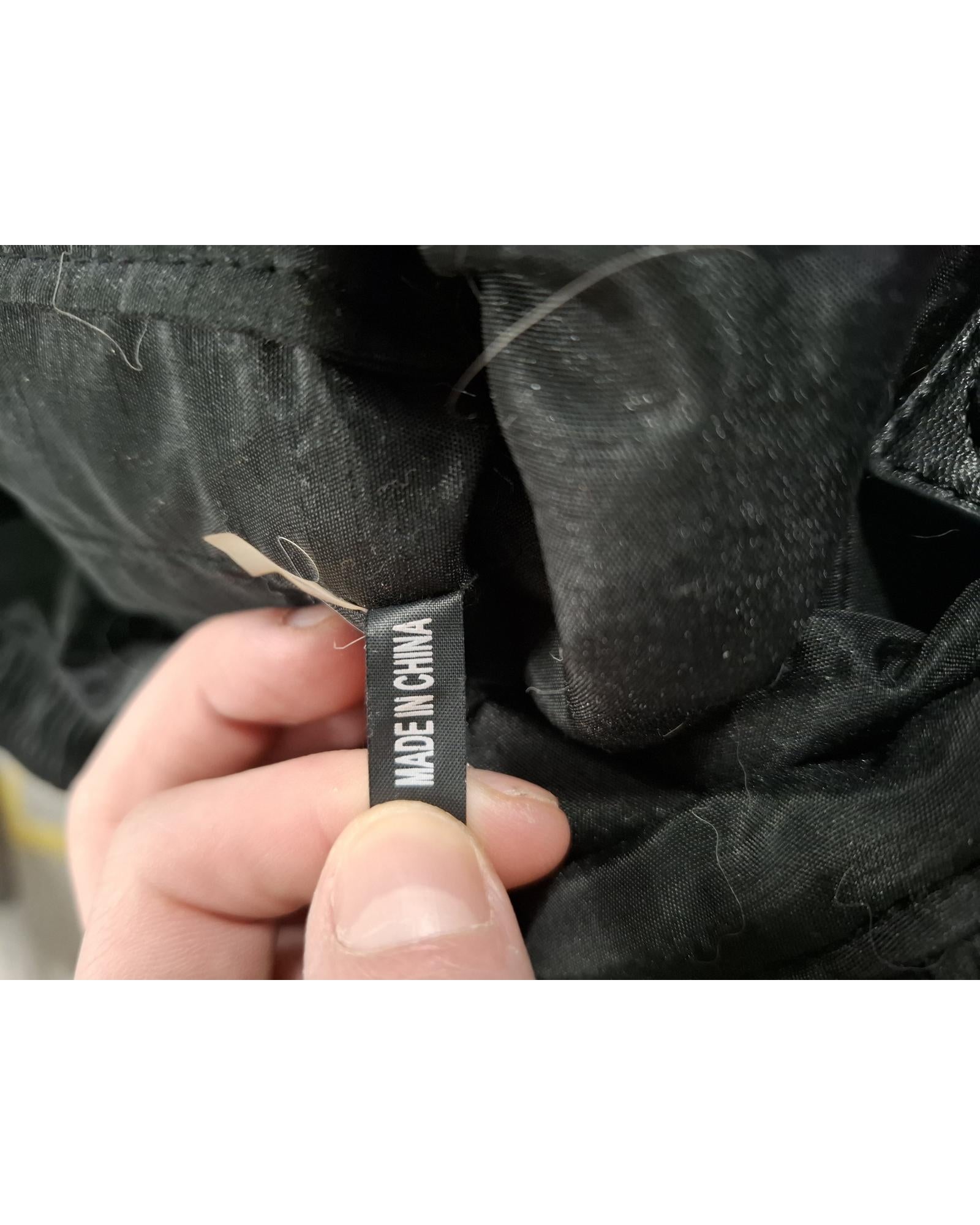 228432878.jpg