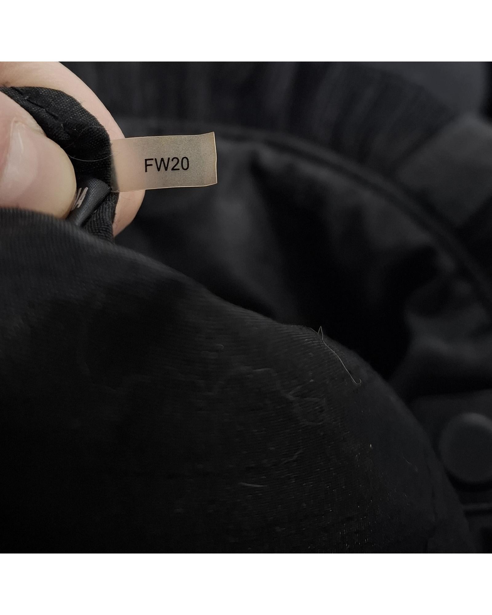 228432879.jpg