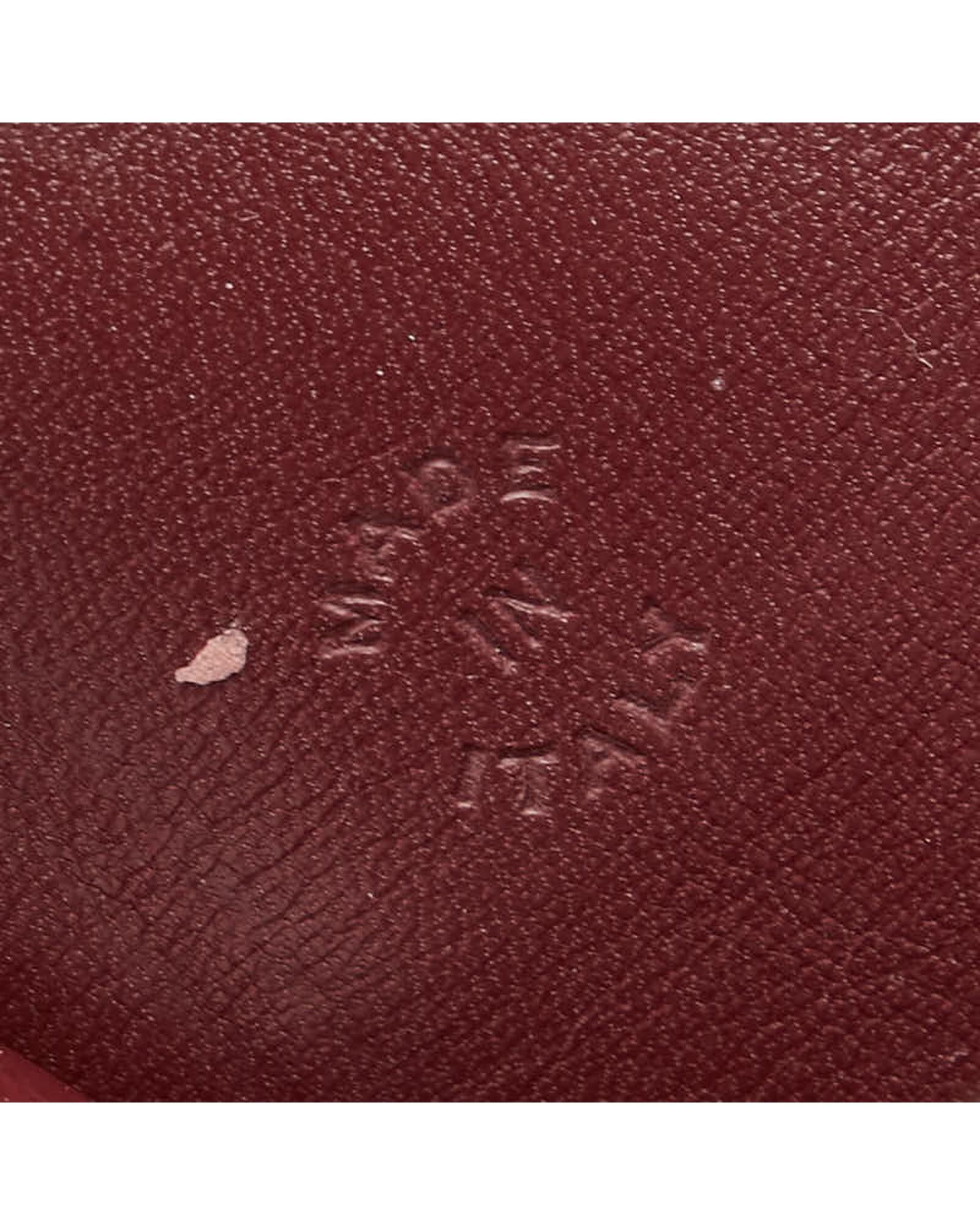 233791968.jpg