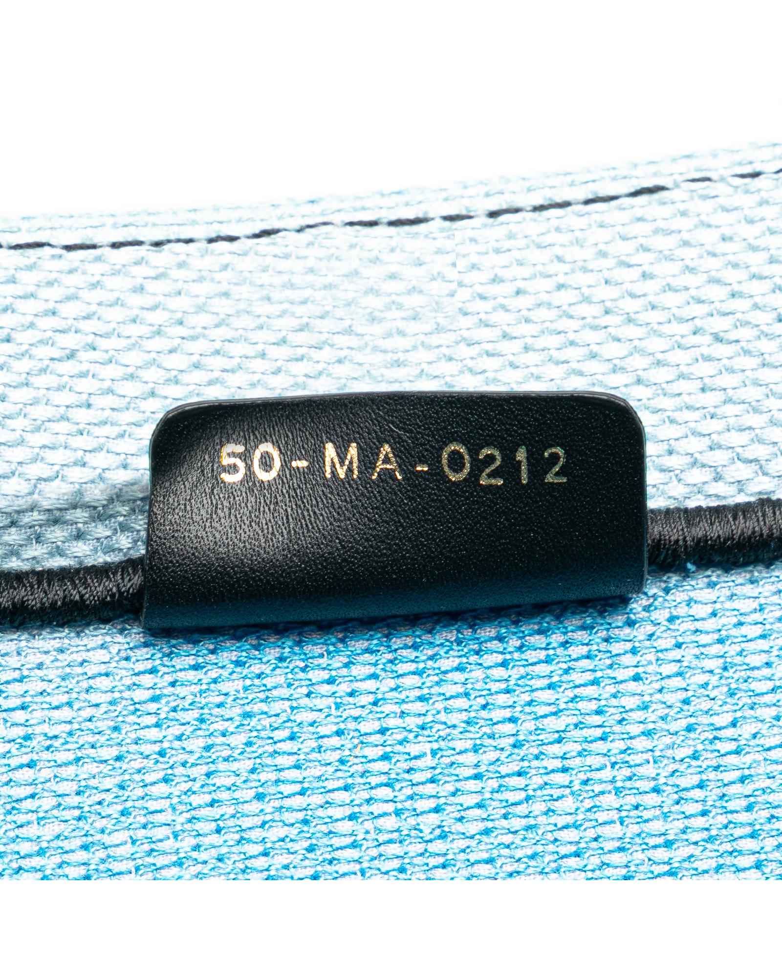 238454222.jpg