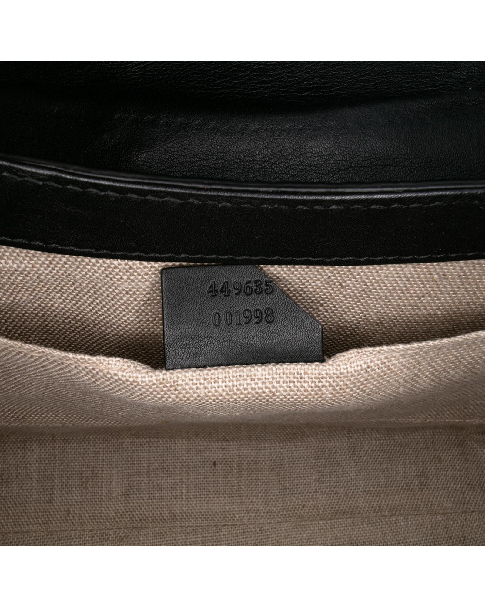 238454396.jpg
