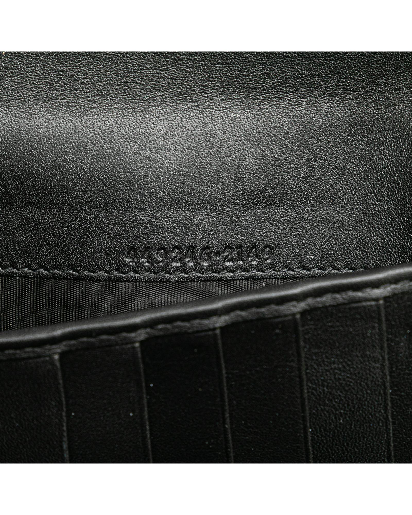 238454540.jpg
