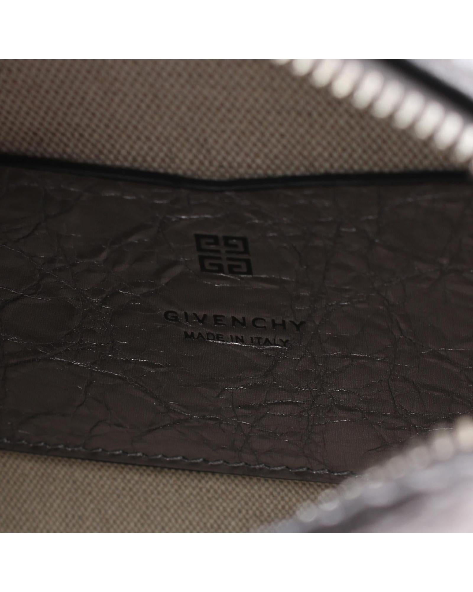 243905159.jpg