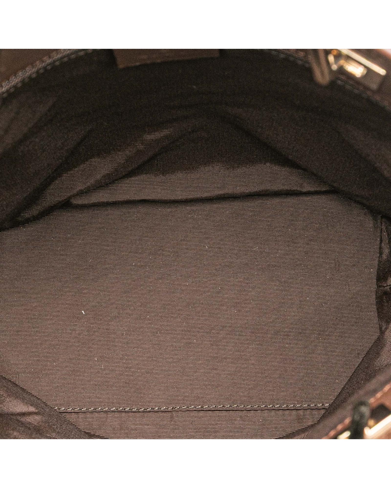 245117305.jpg