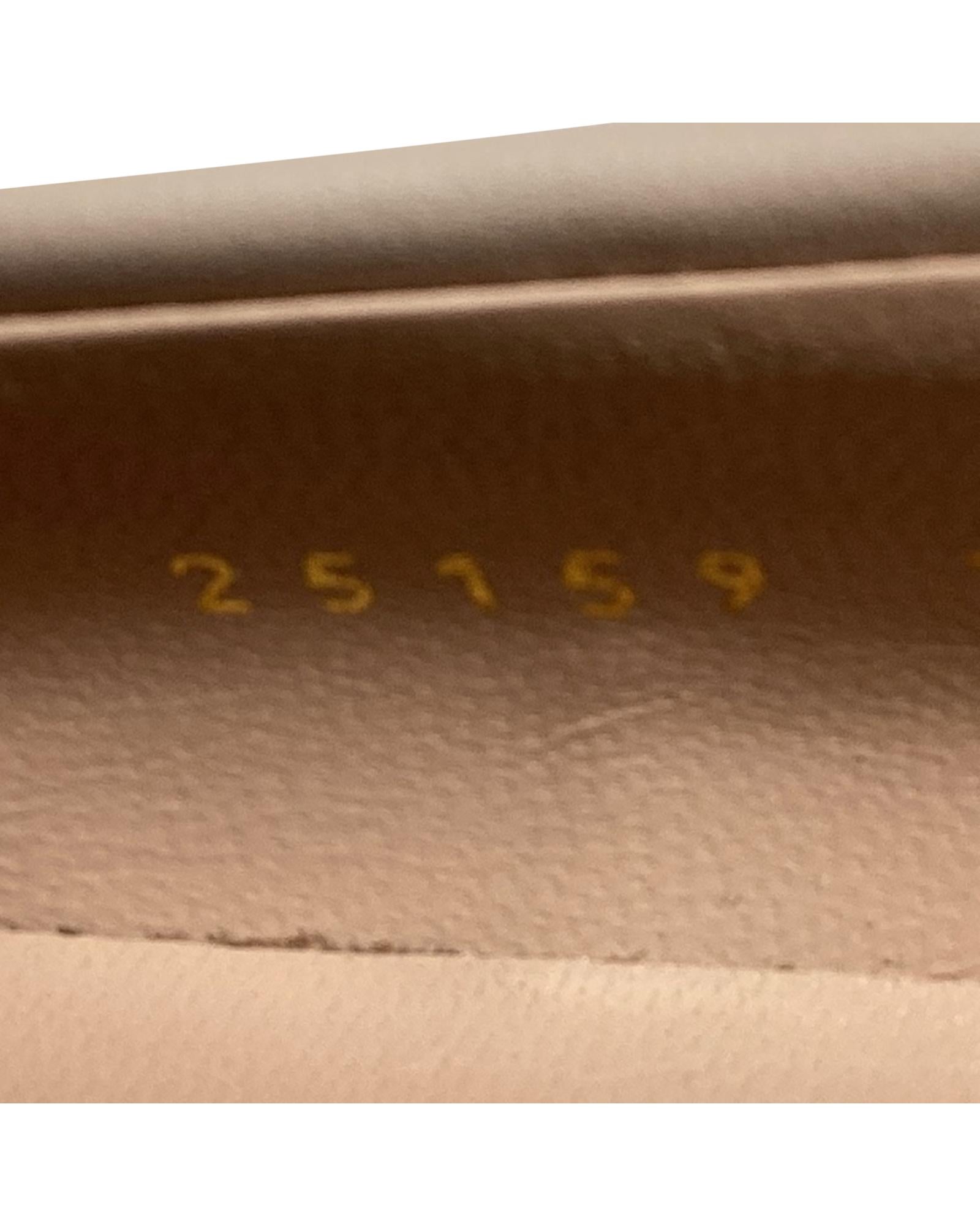 453634_10_P.jpg