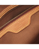 516220_2_P.jpg
