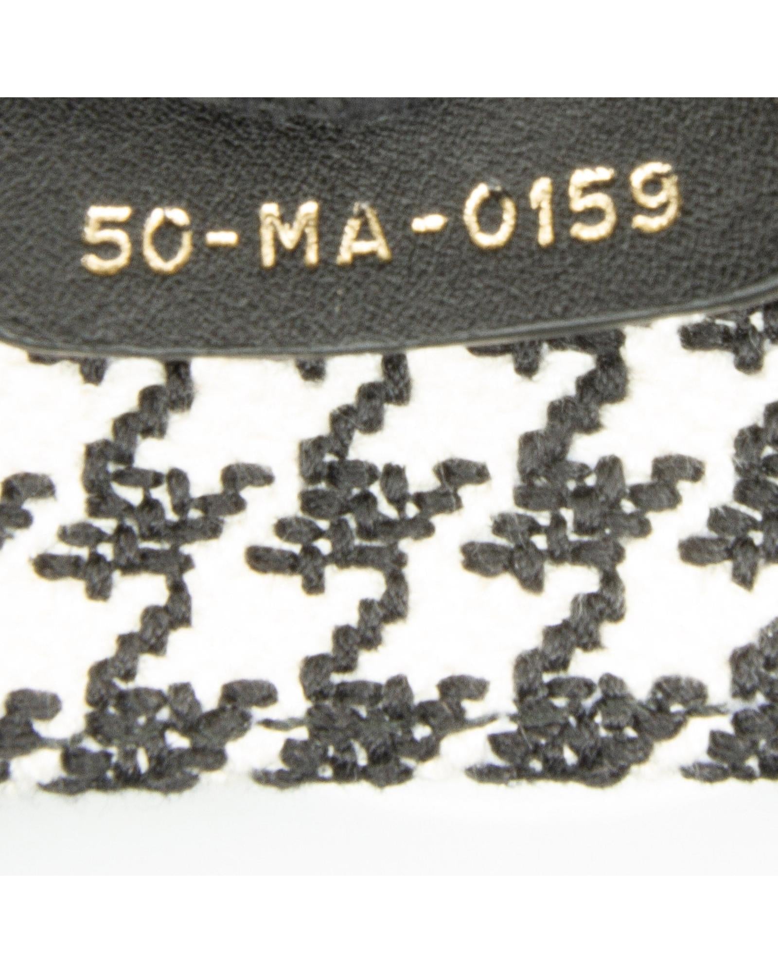 526325_7_P.jpg