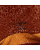 541084_4_P.jpg