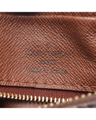 541603_9_P.jpg