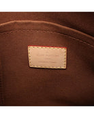 547163_6_P.jpg