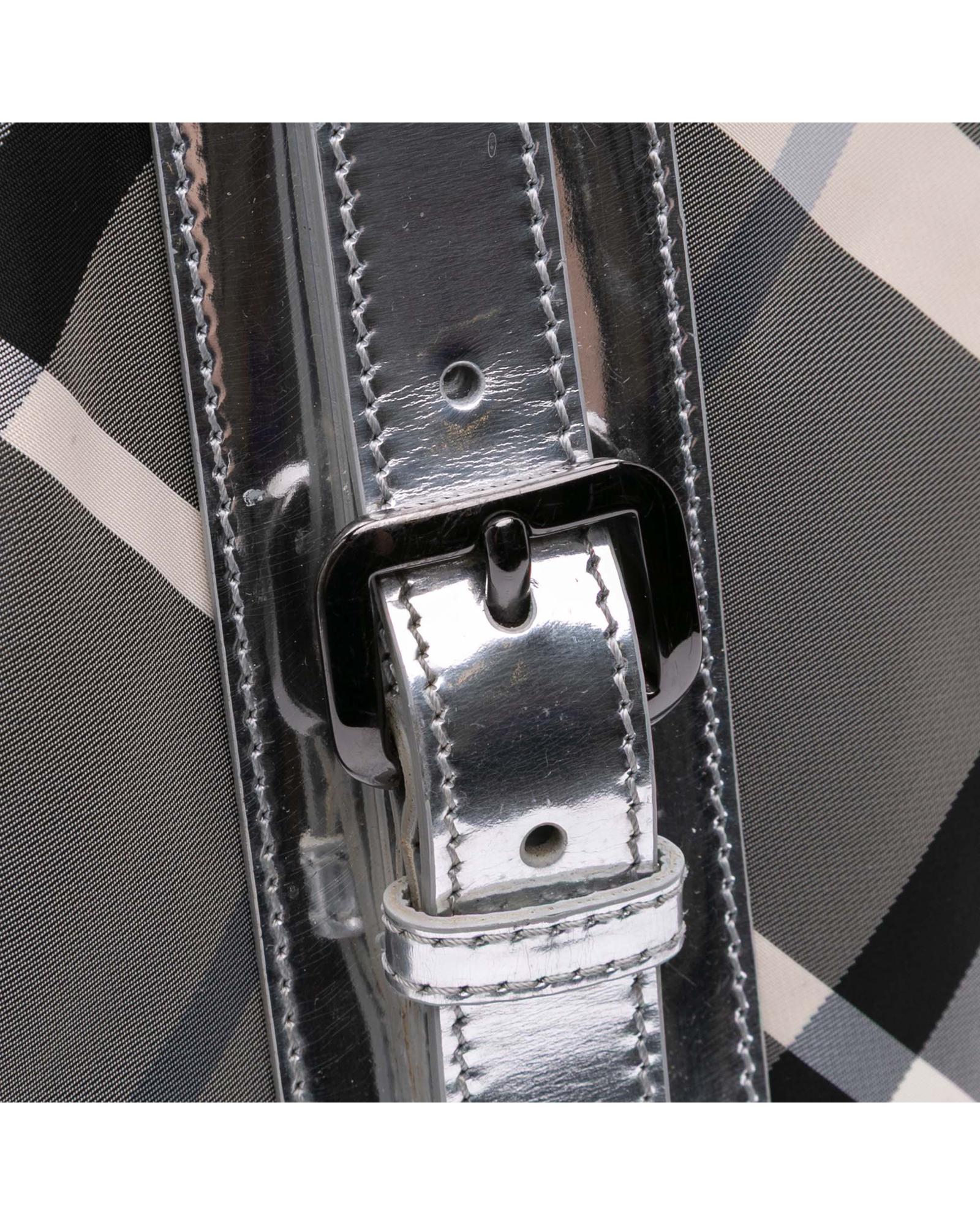 EAXVEU3C7ARB5X35_8_P.jpg