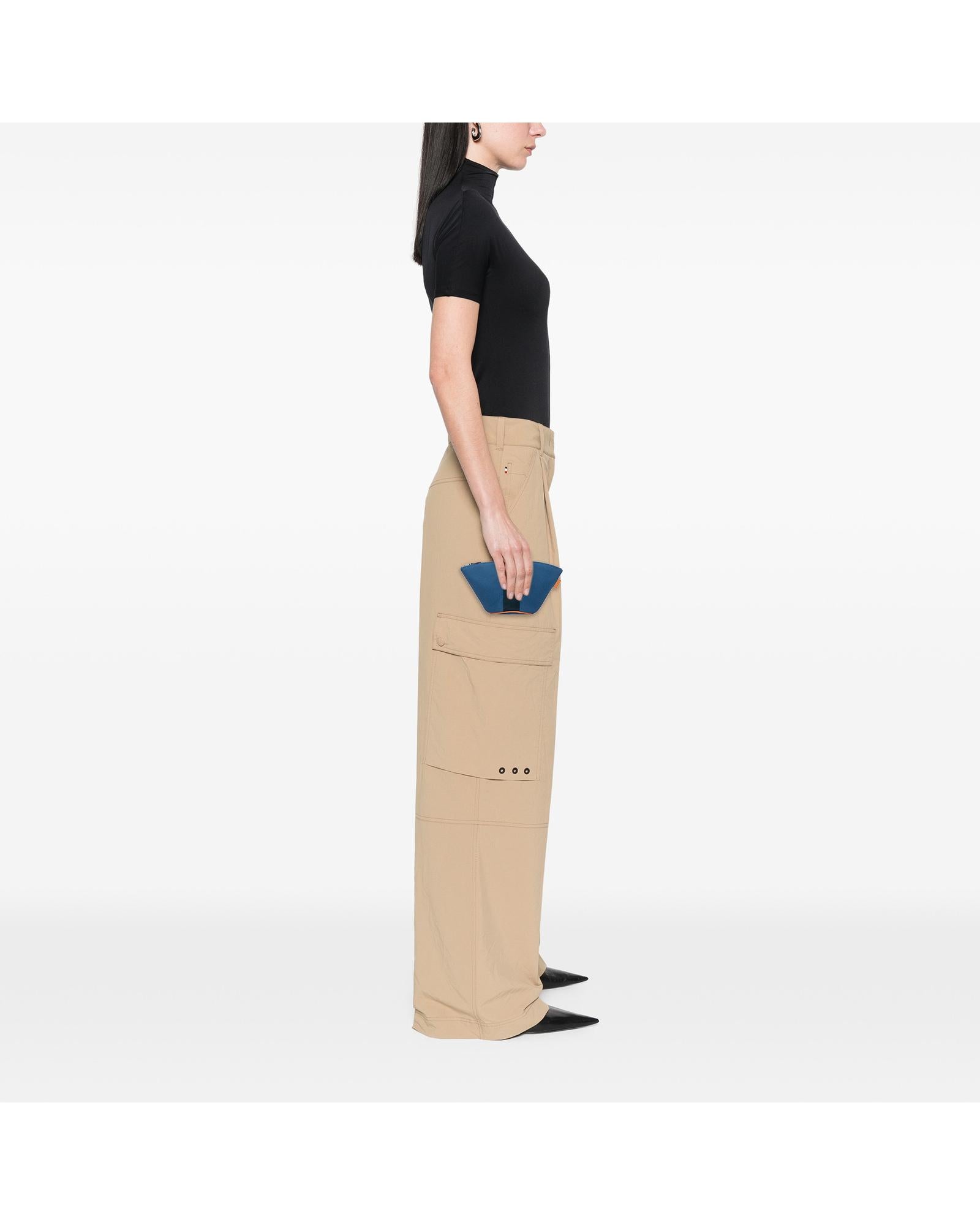 Q1YR5H5XAOC0OTDY_11_P.jpg