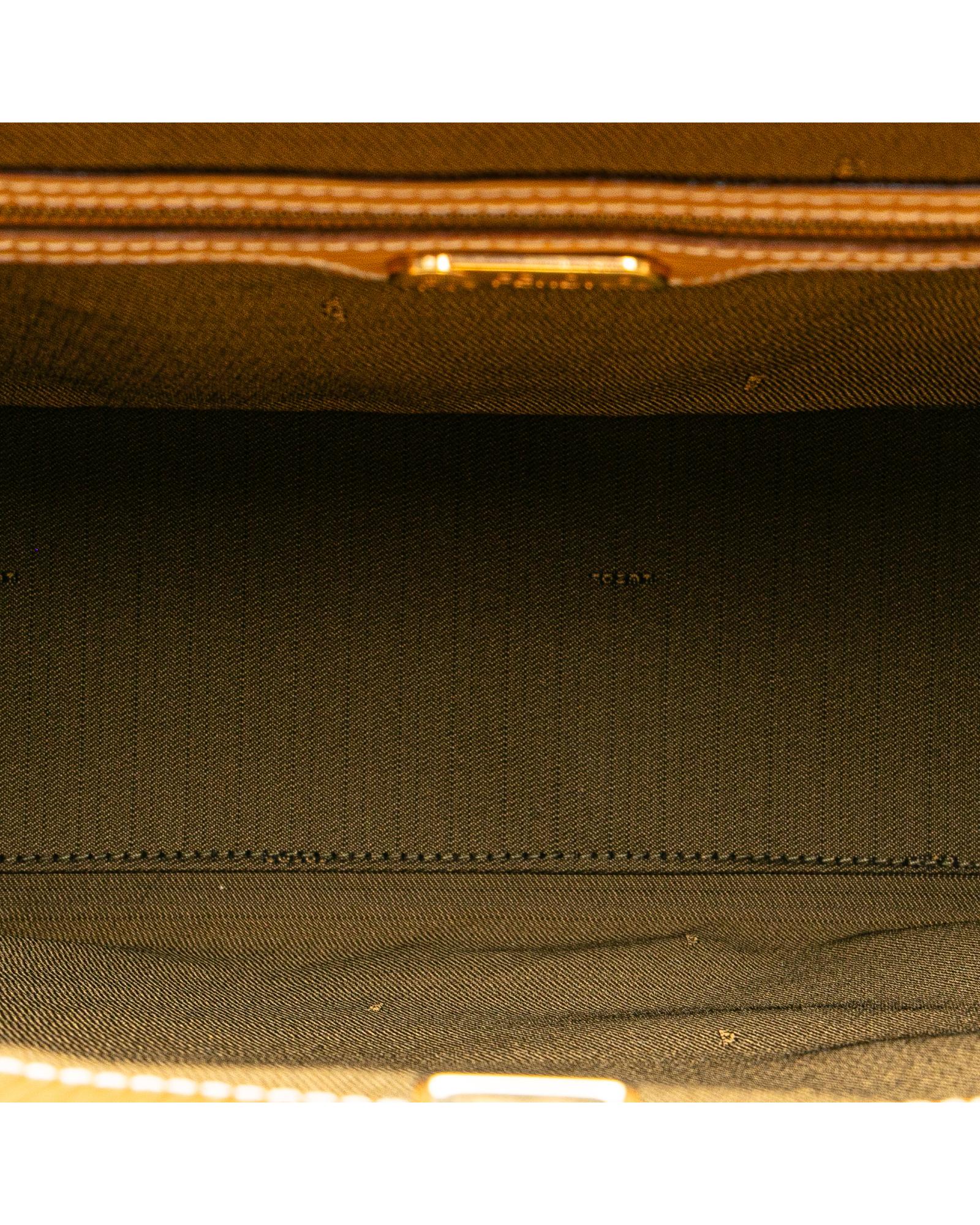 RVT79A5BUDRAG599_4_P.jpg