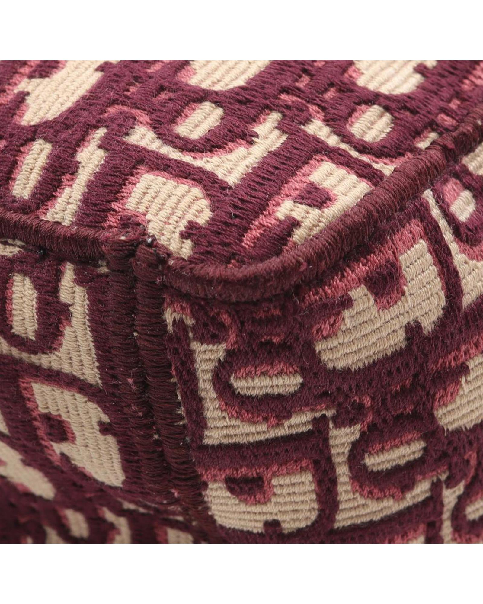 SM5EQXWUE6XHSEFB_8_P.jpg